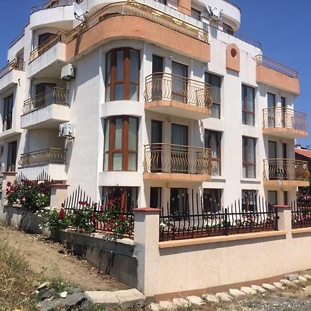 Private Studio Intsaraki - Свети Влас Екстериор снимка